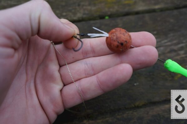 Flick Rig - Edwin toont in deze tutorial hoe je hem maakt - CarpFeeling