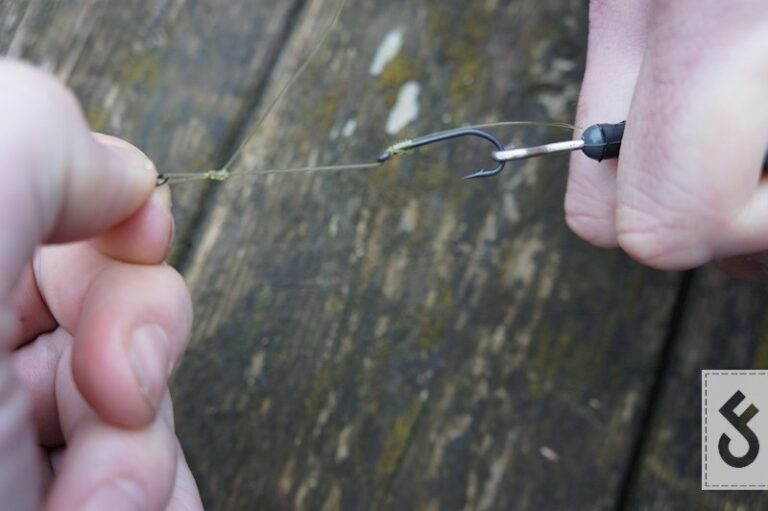 Flick Rig - Edwin toont in deze tutorial hoe je hem maakt - CarpFeeling