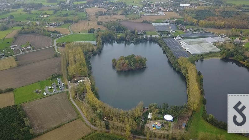 Een luchtfoto van het Eendenmeer, één van de topwaters van de Benelux