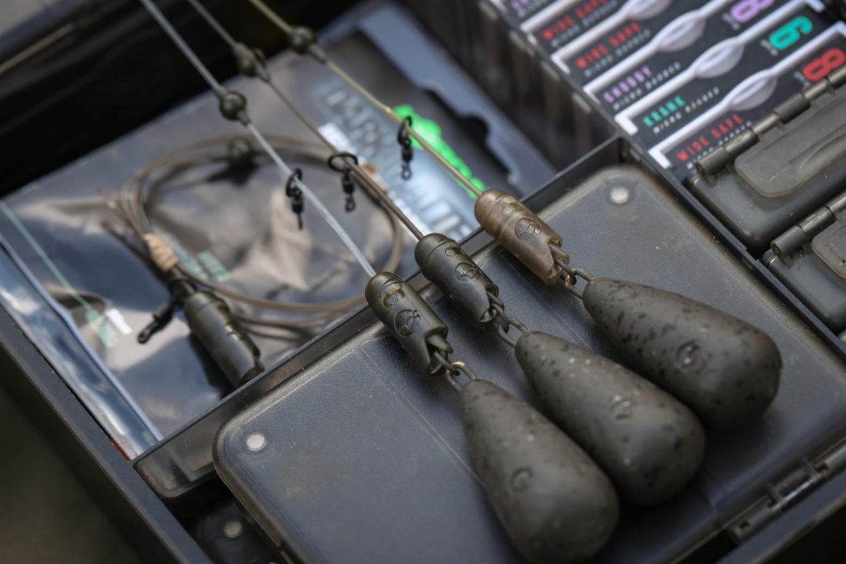 Korda Dark Matter Heli-Safe leader